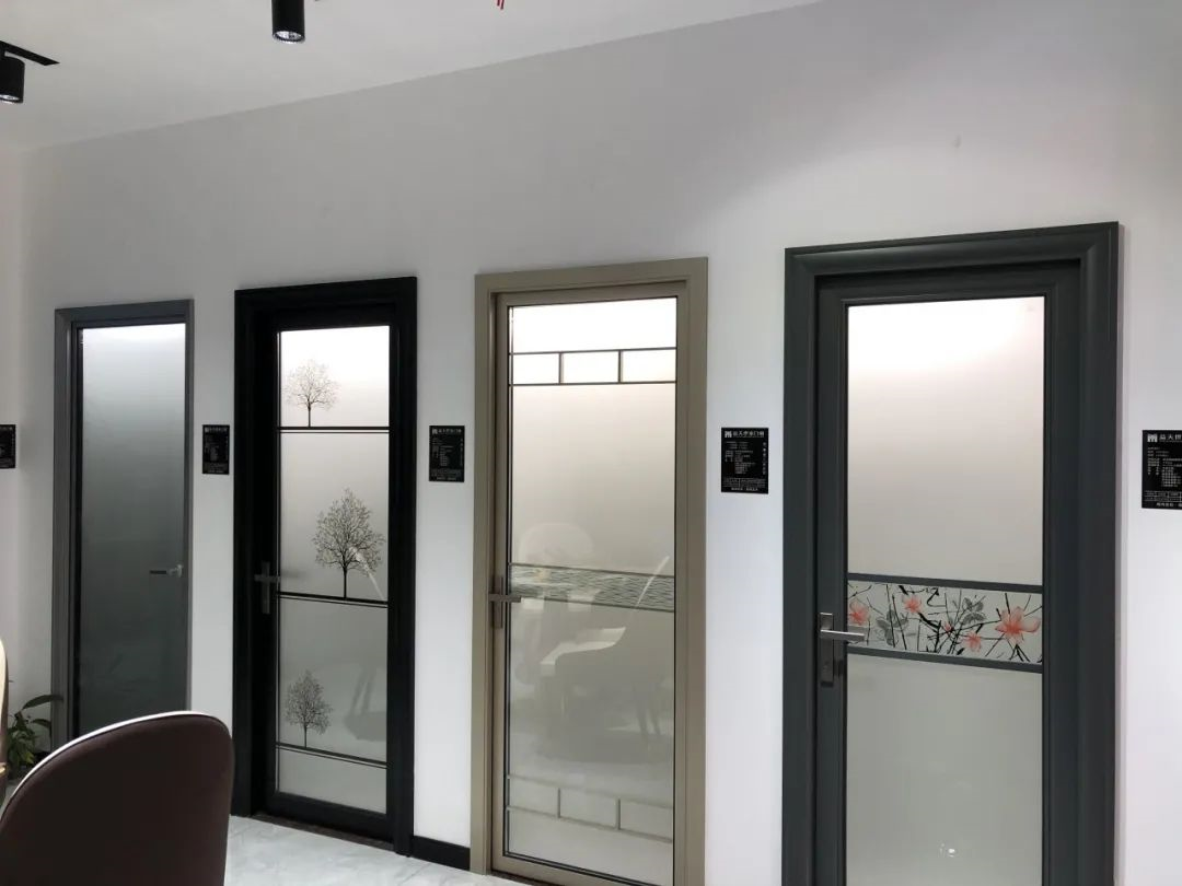 携手共进,勇闯未来|中铝九府门窗上饶旗舰店"标杆打造 业绩非凡"